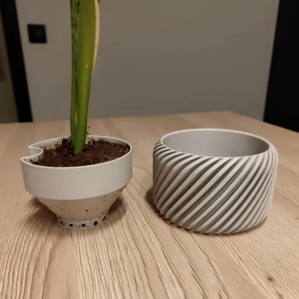 Ribbed bloempot_F3.webp